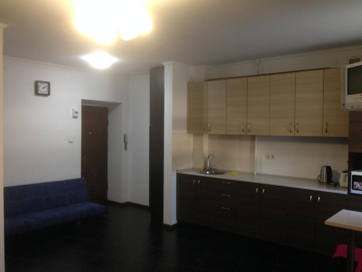 Suite On Railway Station Ivano Frankivsk Bagian luar foto